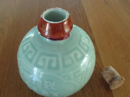 BEAUTIFUL CELADON COLOURED SAKE BOTTLE WITH ORIGINAL CORK STOPPER  - SIGNED