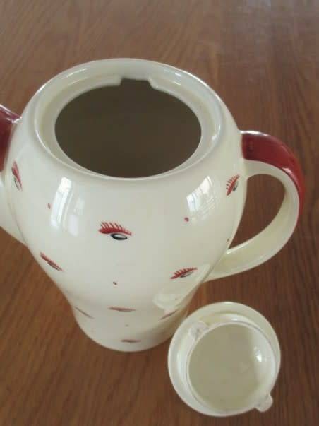 VINTAGE SUSIE COOPER COFFEE SET WITH UNUSUAL PATTERN (LOOKS LIKE EYE AND EYELASH) - CIRCA 1932-64