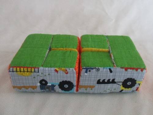BARGAIN TIME!! SOFT MATERIAL BLOCKS - BABY'S RUBIK'S CUBE