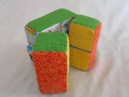 BARGAIN TIME!! SOFT MATERIAL BLOCKS - BABY'S RUBIK'S CUBE