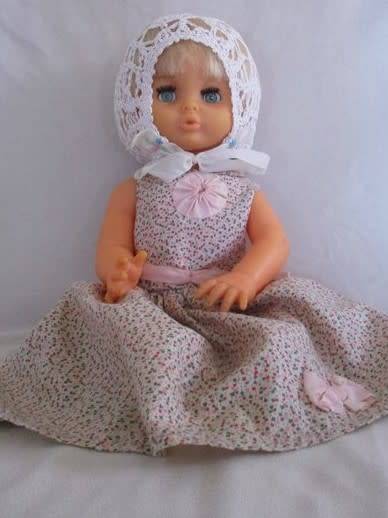 VINTAGE 1980's COLLECTABLE FIRST LOVE  DOLL IN PRETTY VINTAGE OUTFIT - 42CM TALL TWISTY BODY DOLL