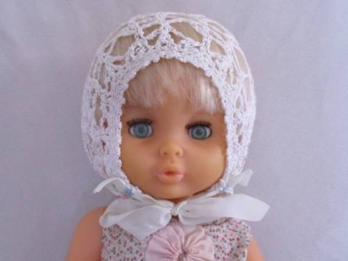 VINTAGE 1980's COLLECTABLE FIRST LOVE  DOLL IN PRETTY VINTAGE OUTFIT - 42CM TALL TWISTY BODY DOLL