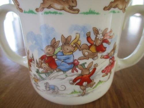 SPECIAL VINTAGE 1984 ROYAL DOULTON GOLDEN JUBILEE CELEBRATION  BUNNYKINS MUG WITH DOUBLE HANDLES