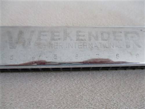 VINTAGE HOHNER INTERNATIONAL WEEKENDER HARMONICA