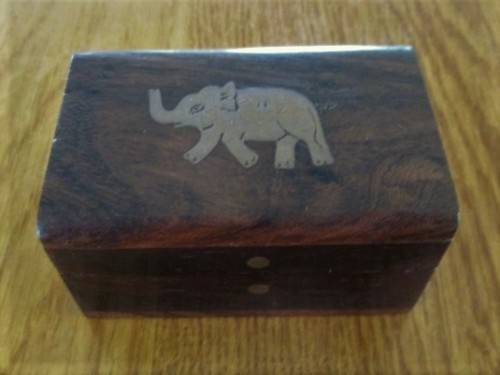 CUTE SMALL WOODEN TRINKET/PILL BOX WITH INLAID BRASS - MADE IN INDIA