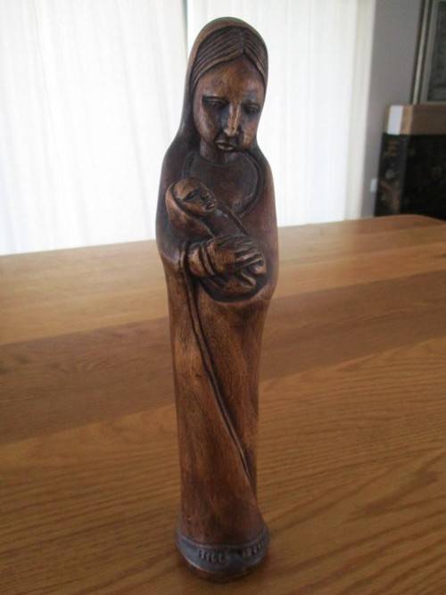 SO UNIQUE!! HAND CARVED WOODEN AFRICAN SCULPTURE - MADONNA AND CHILD - SIGNED