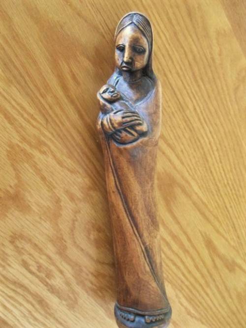 SO UNIQUE!! HAND CARVED WOODEN AFRICAN SCULPTURE - MADONNA AND CHILD - SIGNED