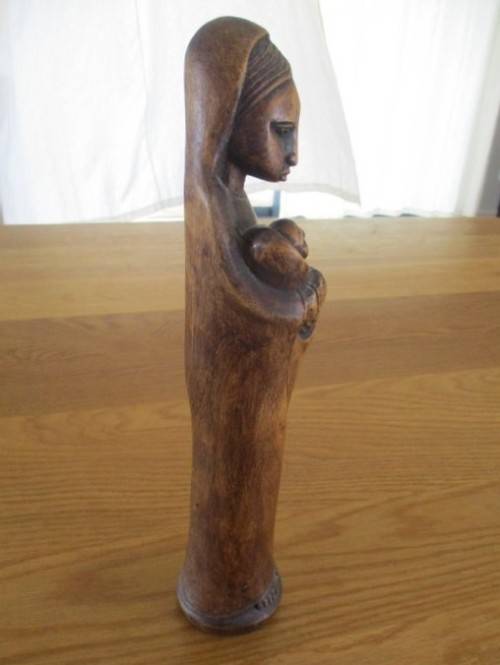 SO UNIQUE!! HAND CARVED WOODEN AFRICAN SCULPTURE - MADONNA AND CHILD - SIGNED