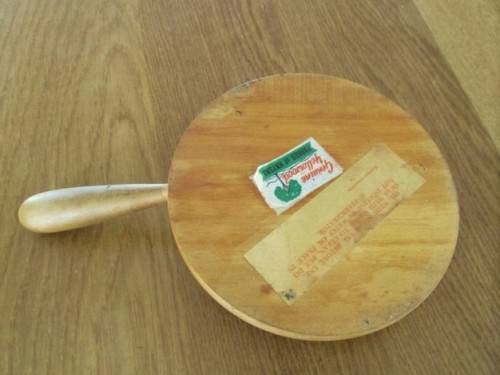 VINTAGE 1968 GENUINE YELLOWWOOD BON-BON/SNACK PLATTER WITH HANDLE