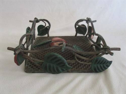 ORNATE VINTAGE METAL SERVIETTE HOLDER - GREAT FOR BRAAIS!