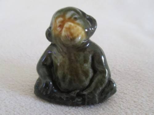 WADE WHIMSIE CHIMPANZEE