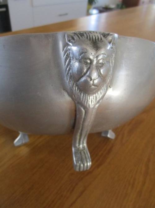 LOVELY TEKE FUNCTIONAL ART FOOTED PEWTER BOWL