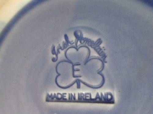 LOVELY LARGE IRISH PORCELAIN BEER MUG WITH FLYING DUCKS