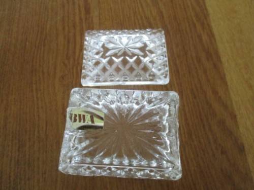 TWO PRETTY LITTLE LEAD CRYSTAL TRINKET BOXES