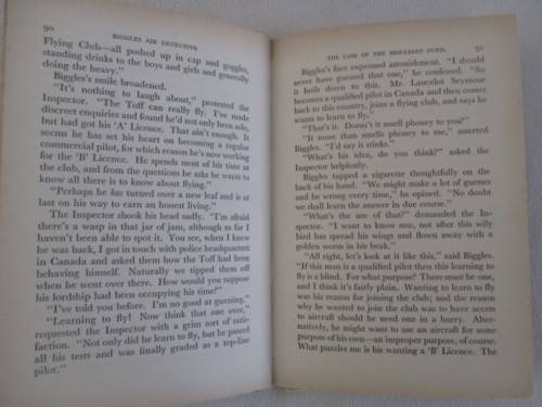 1952 HARD COVER - BIGGLES AIR DETECTIVE BY CAPTAIN W.E. JOHNS