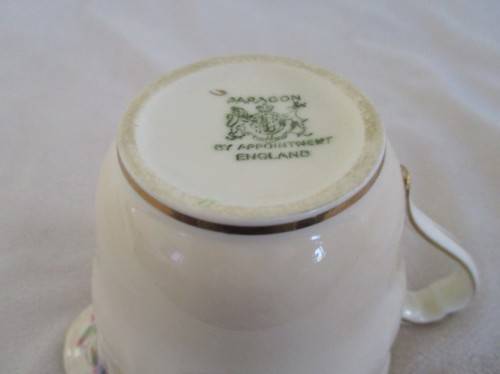 VINTAGE PARAGON CREAMER