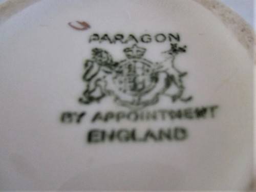 VINTAGE PARAGON CREAMER