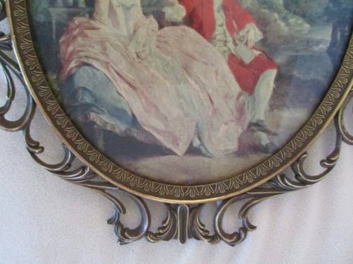 RARE!!  LARGE, GORGEOUS ROMANTIC SCENE IN VINTAGE SOLID BRASS FRAME, DOMED GLASS - MADE IN ITALY