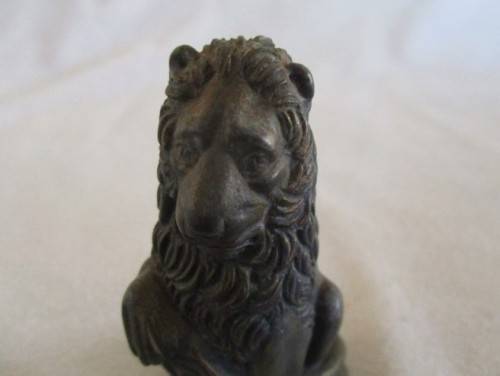 VINTAGE LION HOLDING CRESTED SHIELD