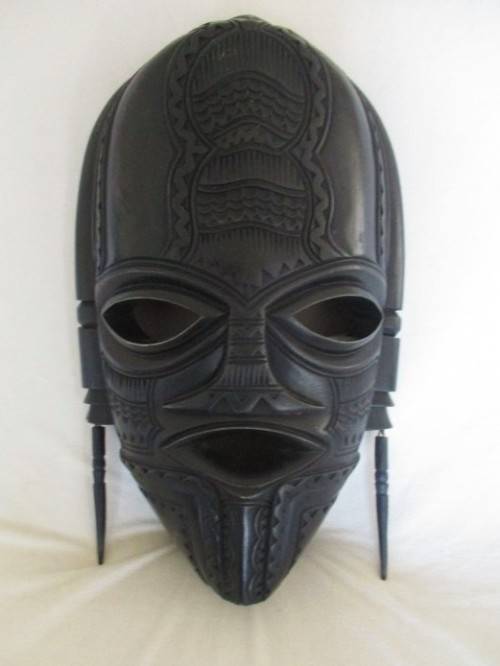 AWESOME MASK - LARGE, HEAVY HANDCARVED WOODEN AFRICAN MASK - SIGNED