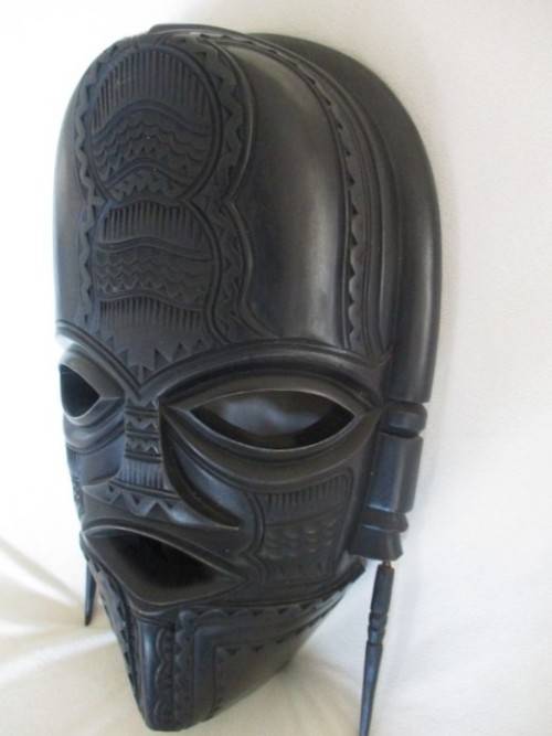 AWESOME MASK - LARGE, HEAVY HANDCARVED WOODEN AFRICAN MASK - SIGNED