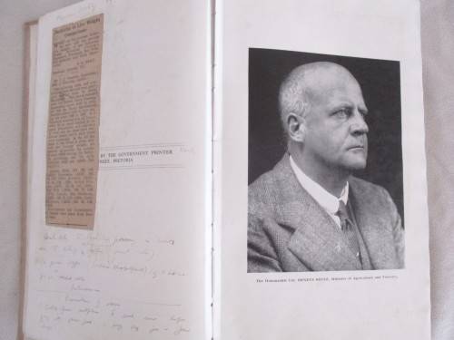 OLD UNION OF SOUTH AFRICA HANDBOOK FOR FARMERS IN SOUTH AFRICA (1937)