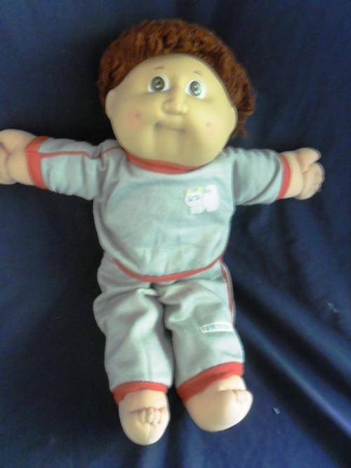 SWEET CABBAGE PATCH DOLL IN ORIGINAL TRACK SUIT!!