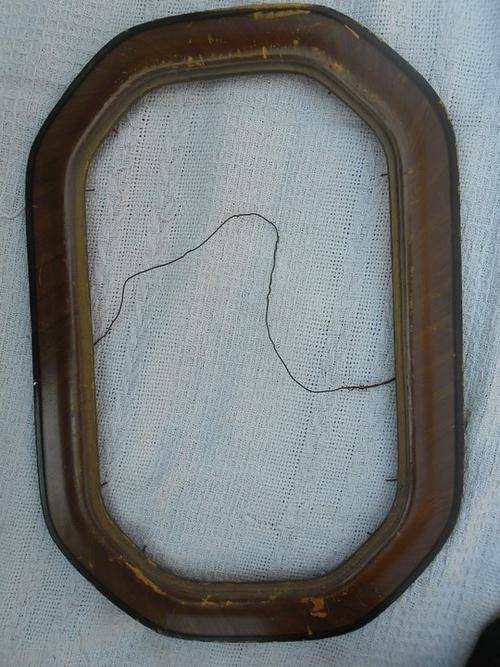 AN OLD VINTAGE FRAME!!