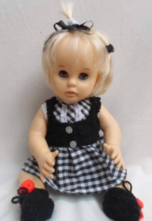 A LOVELY 44CM TALL FIRST LOVE DRINK AND WET DOLL!!