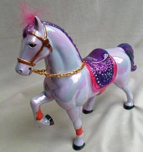 A STUNNING 'DISNEY ON ICE' HORSE TO DISPLAY YOUR FAVOURITE PRINCESS OR BARBIE!!