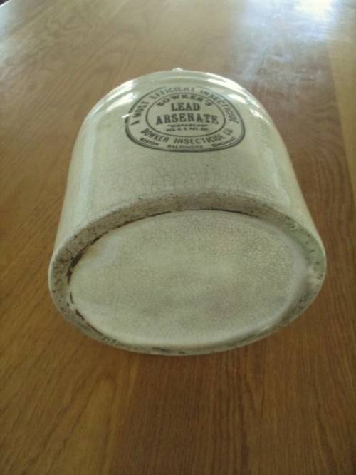 RARE FIND!!  LARGE ANTIQUE BOWKER`S POISON STONEWARE CROCK - LEAD ARSENATE
