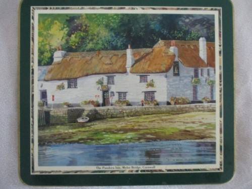 A BOXED SET OF SIX VINTAGE CLOVERLEAF  PLACEMATS /TABLE MATS DEPICTING OLD ENGLISH INNS