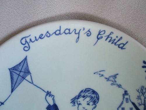 LIMITED EDITION VINTAGE 1973 ZENITH DELFT BLUE, HOLLAND BIRTHDAY PLATE - TUESDAY`S CHILD (BOY)
