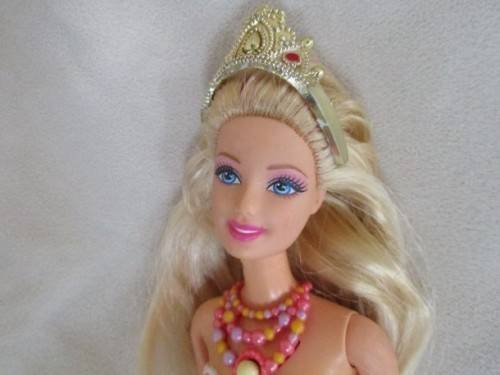 MATTEL BARBIE MERMAID WITH BLUE TAIL