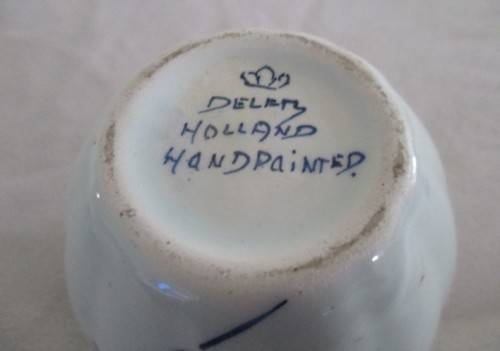 THREE SMALL DELFT COLLECTABLES