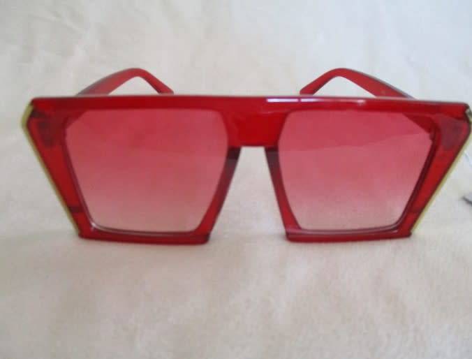 JUST FOR FUN - A PAIR OF ELTON JOHN STYLE SUNGLASSES - EXCELLENT CONDITION