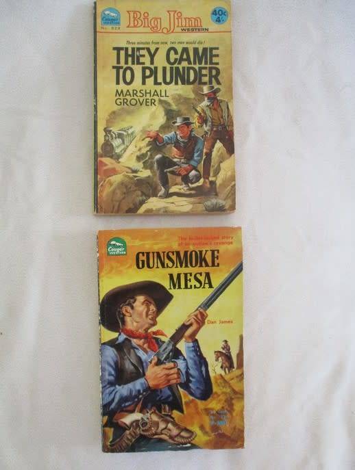 A BATCH OF TEN VINTAGE WESTERNS FOR YOUR READING PLEASURE