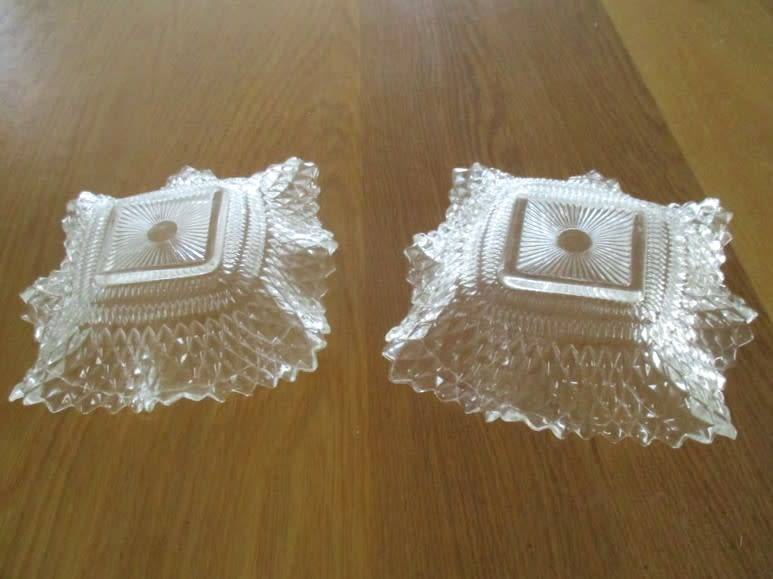 TWO REALLY PRETTY VINTAGE WAVY GLASS BON BON DISHES