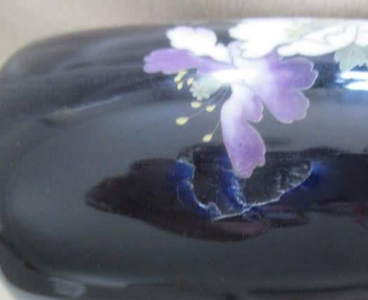 VINTAGE CLOISONNE VASE WITH DELICATE FLOWERS - 15CM TALL