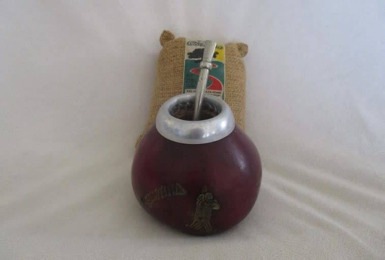 VINTAGE SOUTH AMERICAN YERBA MATE GOURD AND BOMBILLA PLUS A BAG OF YERBA MATE TEA!