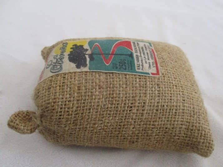 VINTAGE SOUTH AMERICAN YERBA MATE GOURD AND BOMBILLA PLUS A BAG OF YERBA MATE TEA!