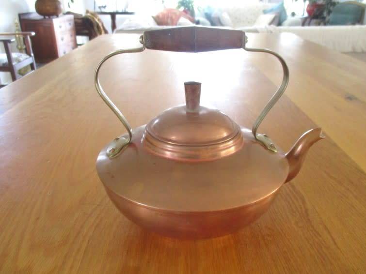 VINTAGE DOURO, PORTUGAL COPPER KETTLE WITH BRASS AND WOOD HANDLE