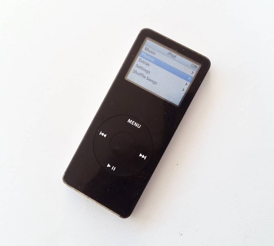 iPod Nano |  2GB | Make An Offer!