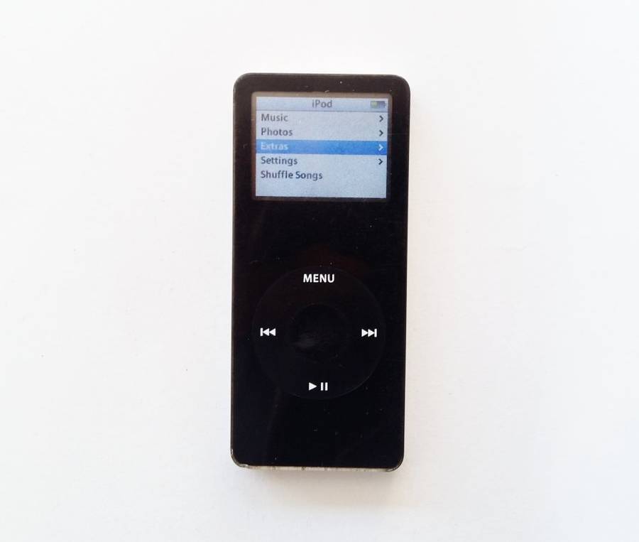 iPod Nano |  2GB | Make An Offer!