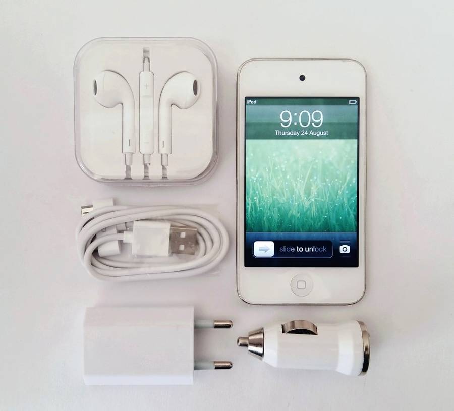 Apple | iPod Touch | 16GB Make an Offer!