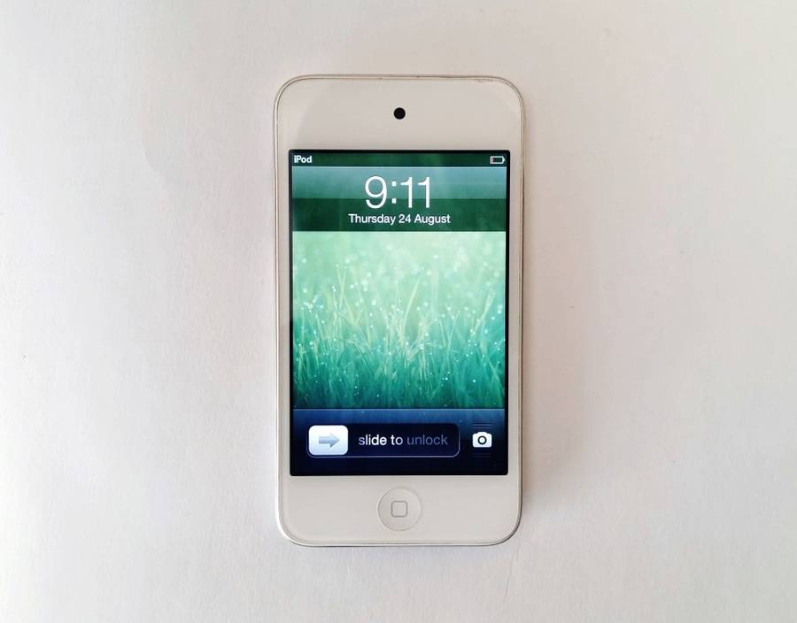 Apple | iPod Touch | 16GB Make an Offer!