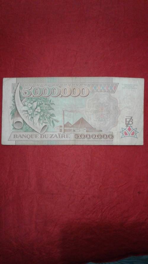 5 x Africa notes - 2 x Botswana 1 pula VF/EF/ -2 x Malawi 1 Kwacha F/VF/ -1 x Zaire 5 million zaires
