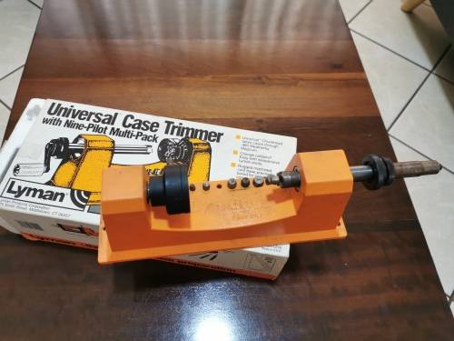 Universal Case trimmer