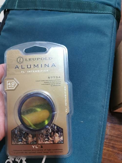 Rifle bag, powder trickler and Leupold Alumina 40mm YL Yellow Scope Intensifier