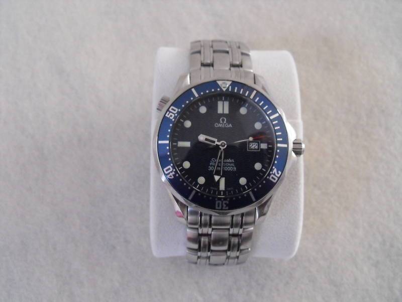 Omega Seamaster Professional 300m Diver Watch with Box (James Bond Model)